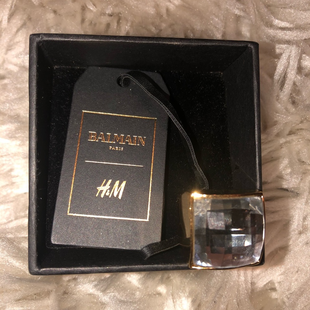 BalmainxH&M ring